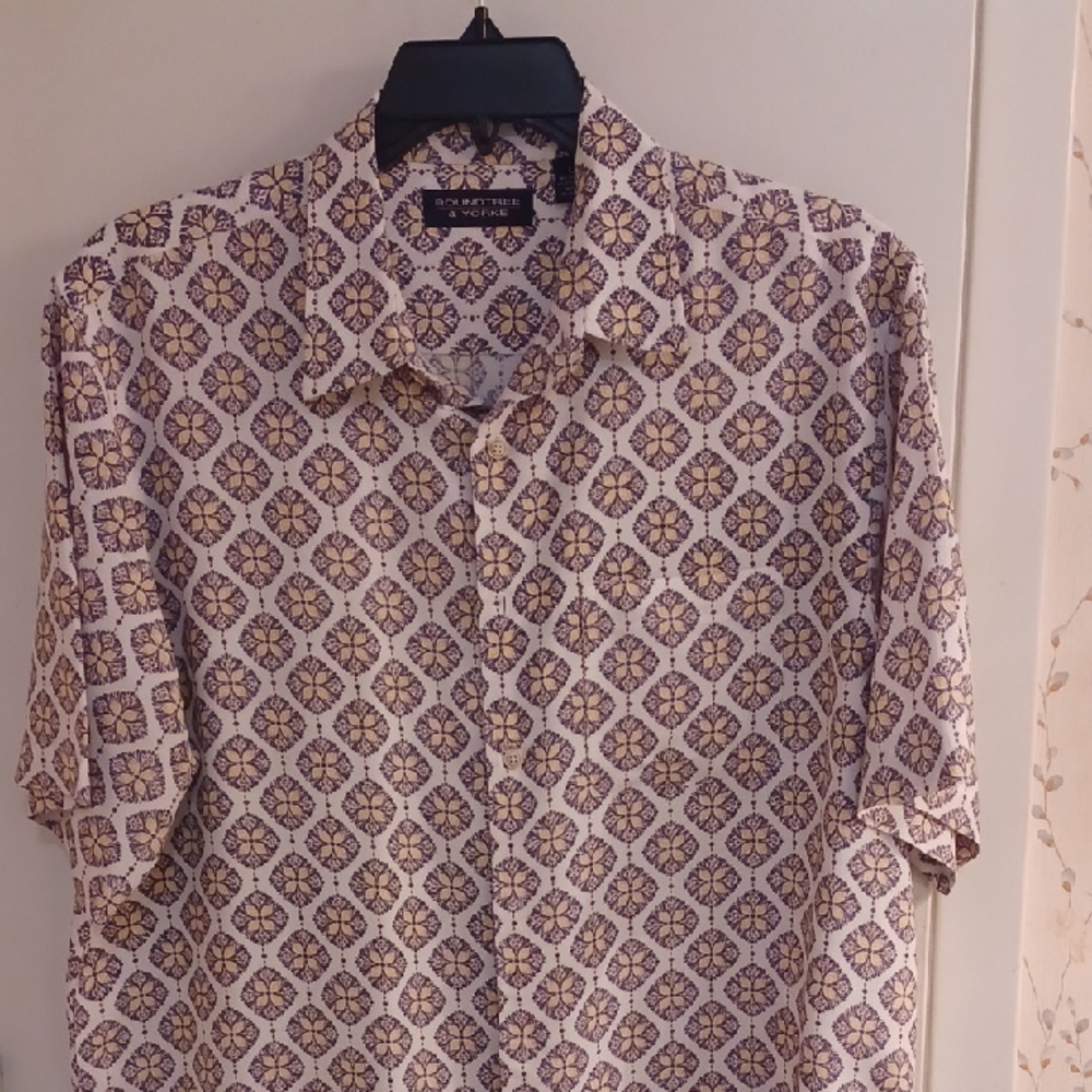 Men's Casual Patterned Button-Down Shirt
